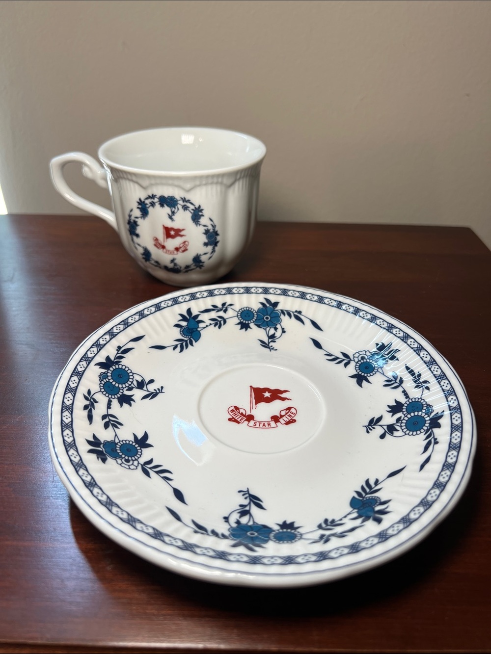 RMS Titanic 2nd Class Authentic Replica Coffee Tea Cup & Saucer White Star Line - Picture 3 of 10